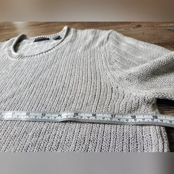 En Thread Knit Sweater - Picture 3 of 6